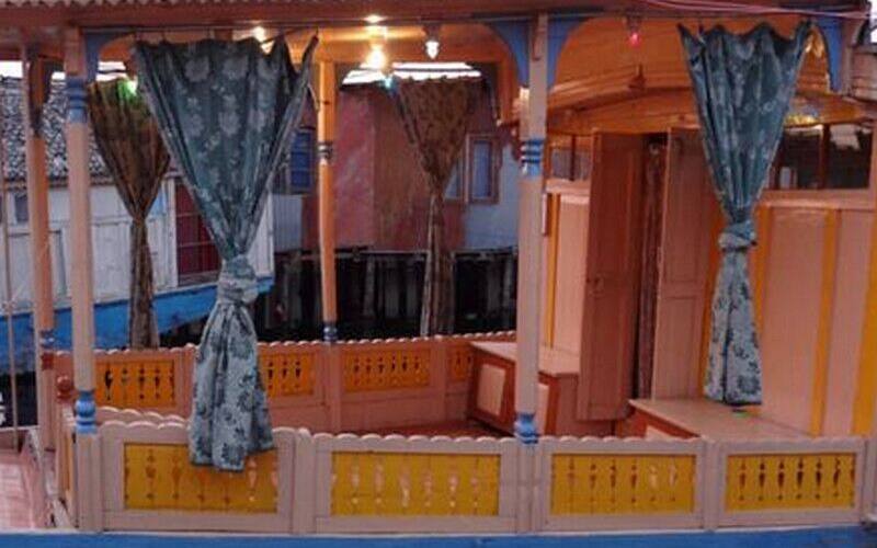 Rock Head Paradise Houseboat, Srinagar 4